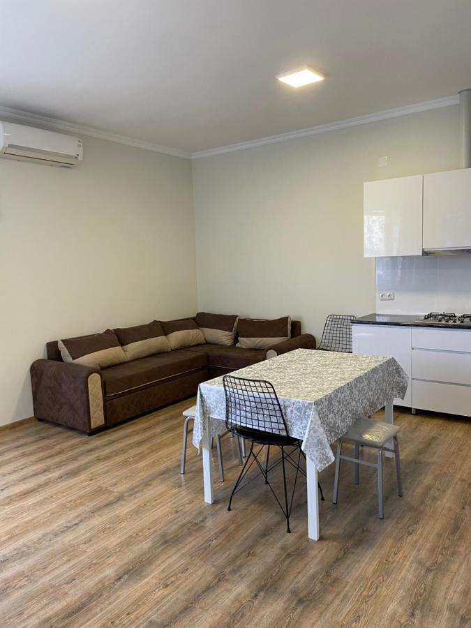 Apartment Comfort In אורקי מראה חיצוני תמונה